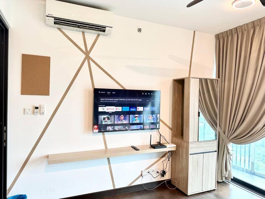 Apartment 2113 Almas Studio100mbps! Netflix By
